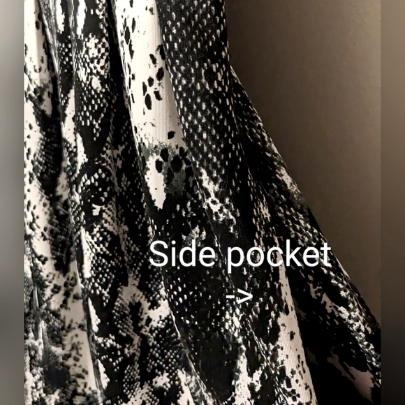Calvin Klein, Black & White, Snakeskin Print, Scuba Dress, Side Pockets, Size 16 - Picture 6 of 9